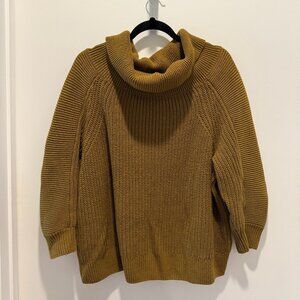 H&M Cableknit sweater - Size L - Earthy Green